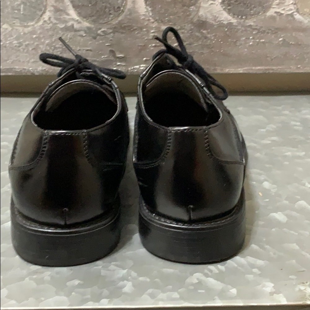 Shoes - Picture 3 of 6